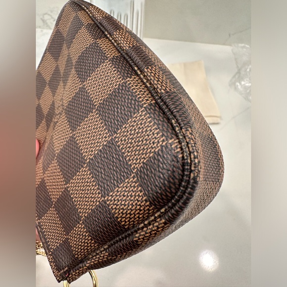 Louis Vuitton Mini Pochette Accessories in Damier Ebene - Picture 11 of 17